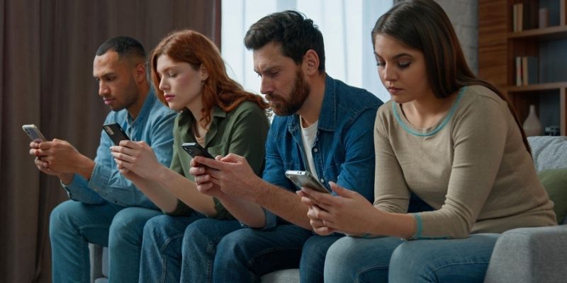 Sosyal Medya Bağımlılığı Nedir? 3 Sosyal Medya Bağımlılığı Nedir?